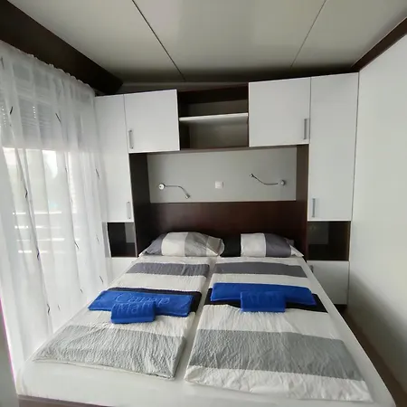 Mali Nordsee Mobilehomes , Glamping & Caravan Pakostane Exterior photo