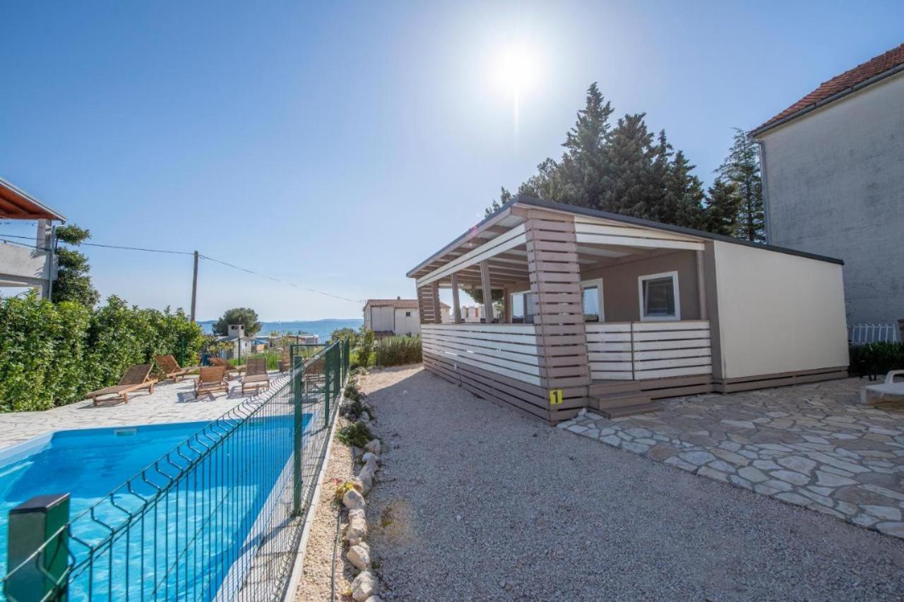 Mali Nordsee Mobilehomes , Glamping & Caravan Pakoštane
