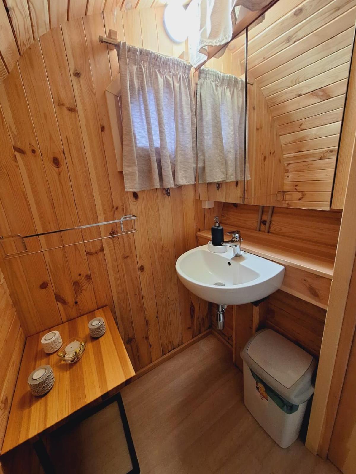 Сasa de vacaciones Mali Nordsee Mobilehomes , Glamping & Caravan Pakoštane